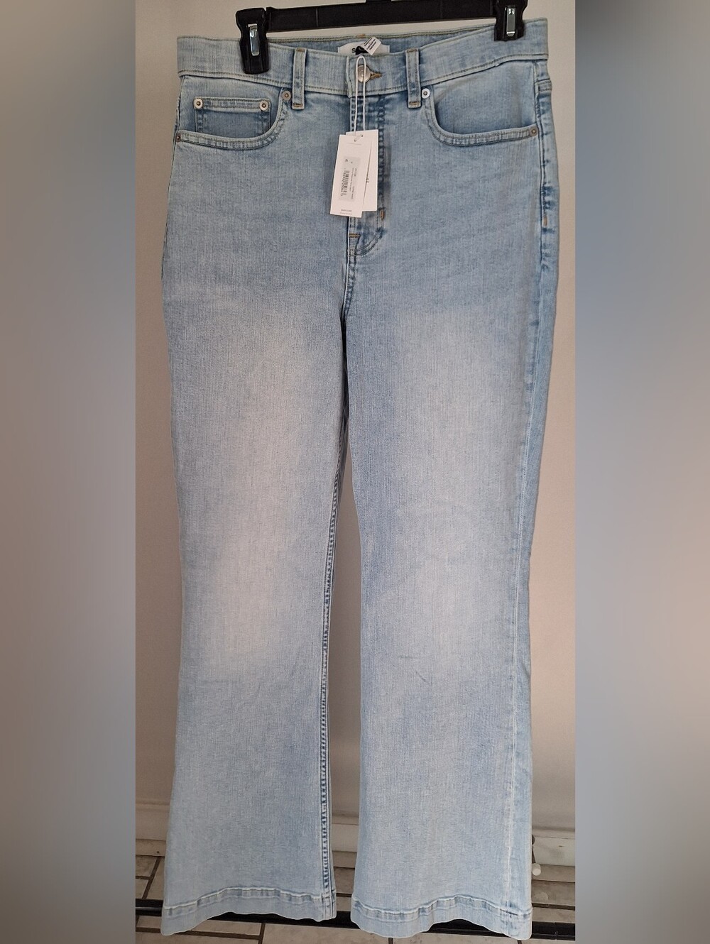 Spanx Lycra Fitsense Flare Jeans Turner Wash - Women Size 14 - Picture 4 of 11